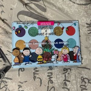Peanut x wet n wild eye shadow palette